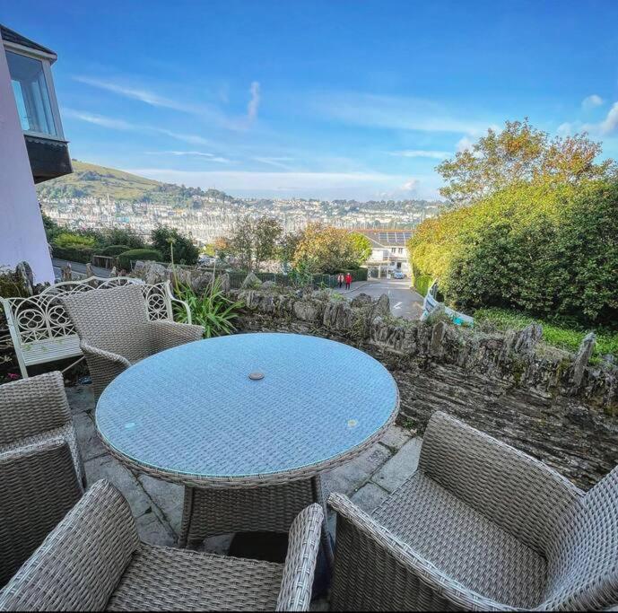 Hazel Bank Holiday Overlooking The River Dart Kingswear Exterior foto